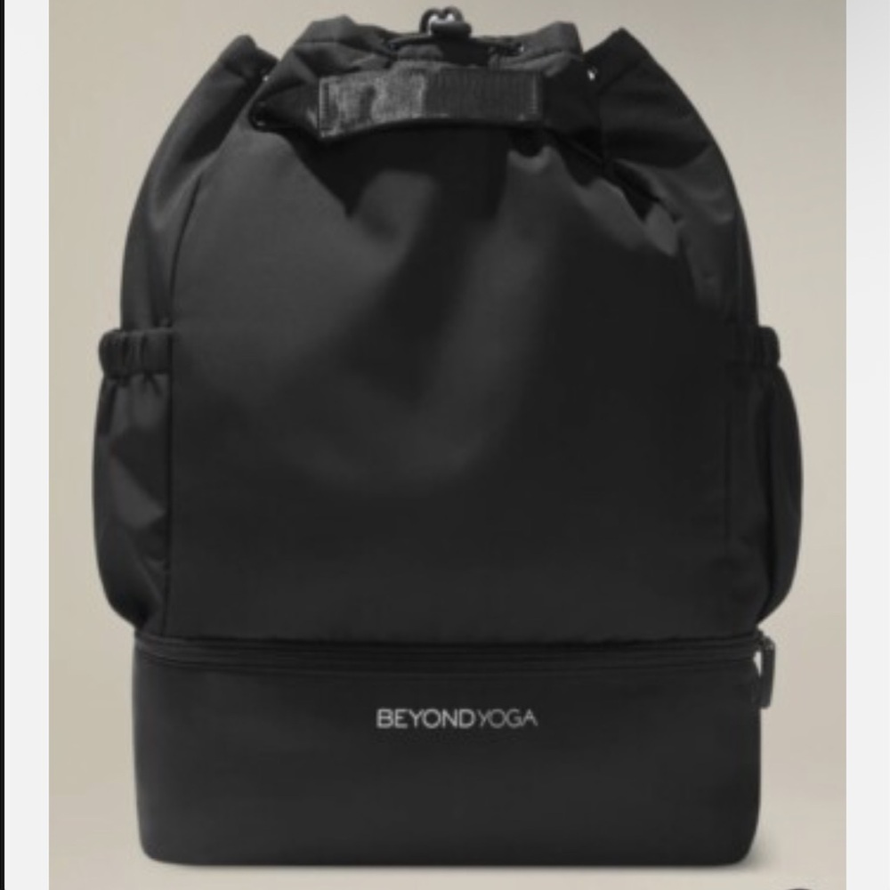 Beyond Yoga convertible gym backpack